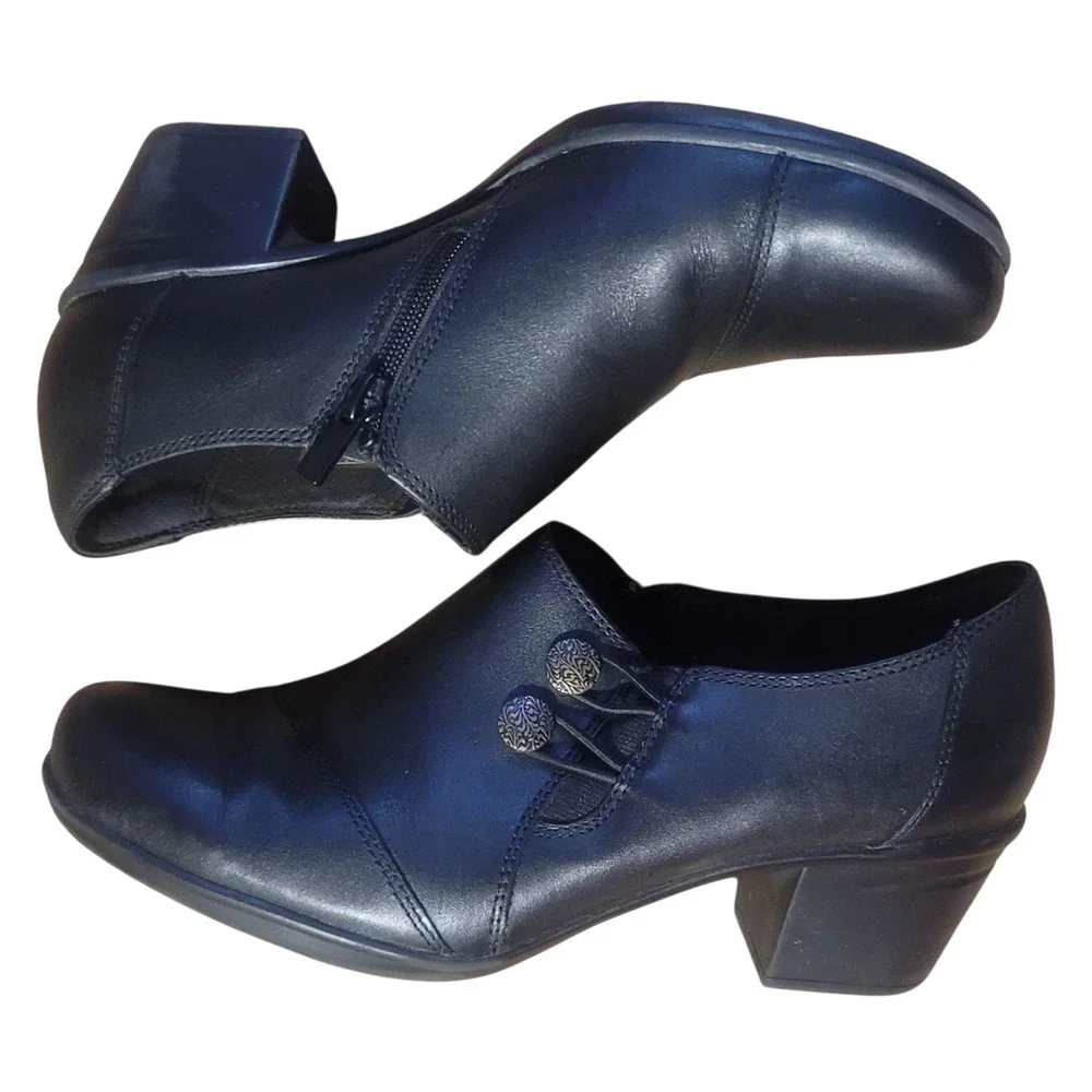 Clarks Collection 8.5 Black Leather Button Zip Ankle Booties Shooties Block Heel